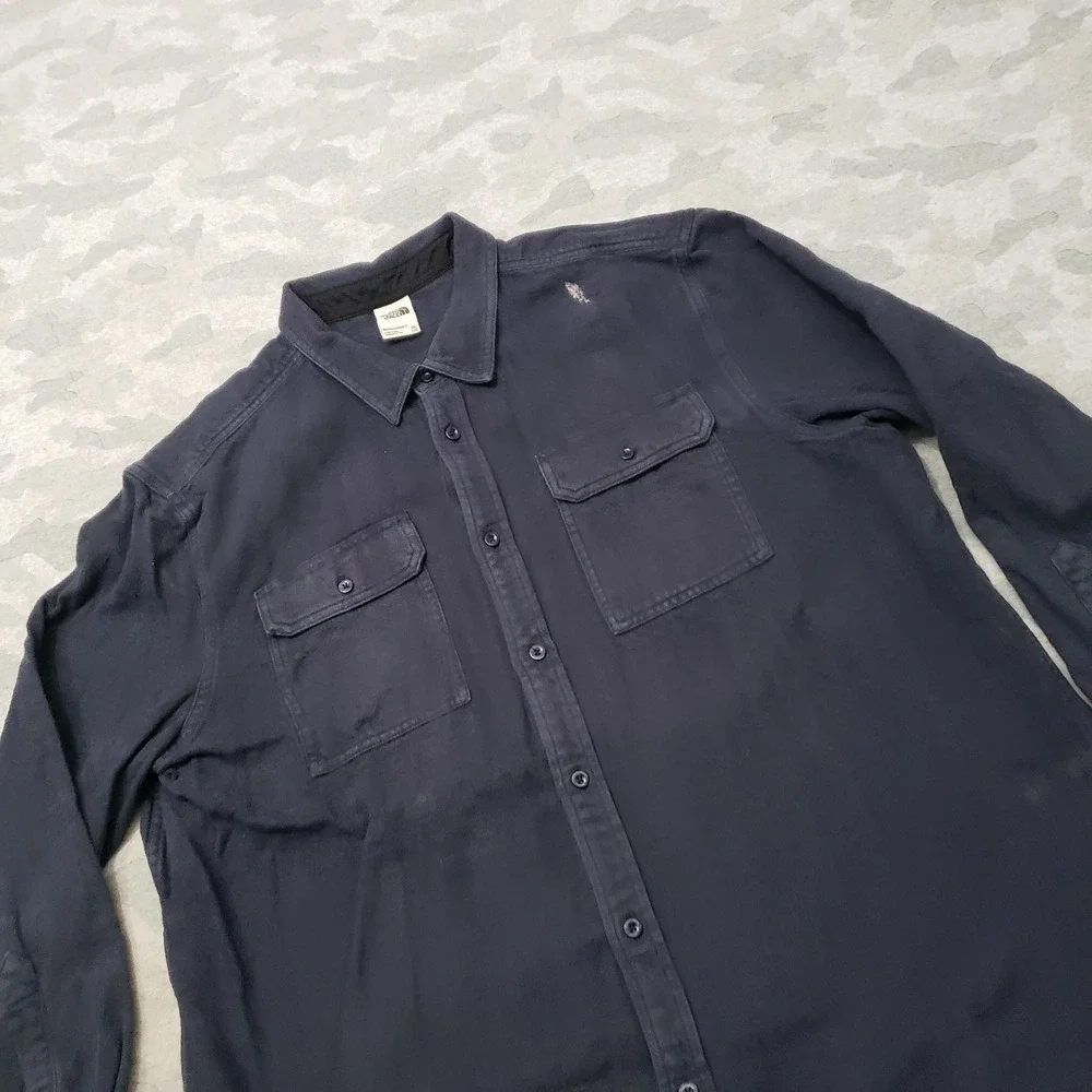 the North Face Shirt Mens 2XL Blue Pockets Long Sleeve Button-Up Chamois Outdoor
